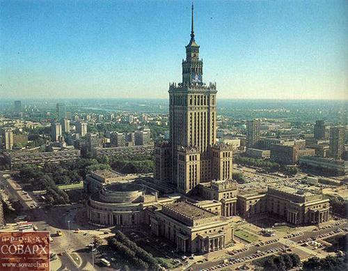 Общий вид здания (фото 1980-х гг.)